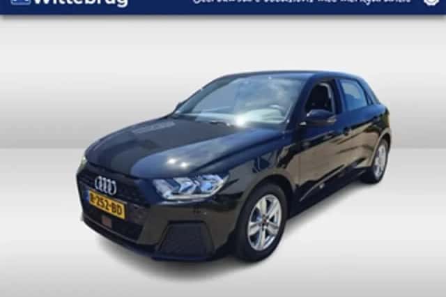 Audi A1 (2022) thumbnail 1