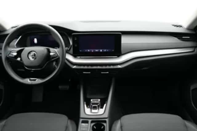 Škoda Octavia (2021) thumbnail 5