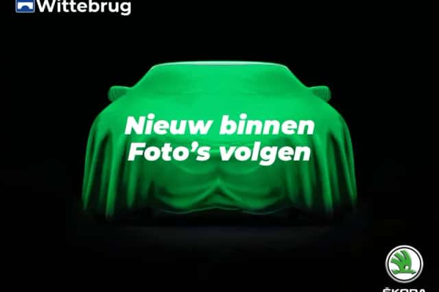 Škoda Karoq (2023) thumbnail 2