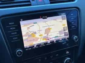Škoda Octavia (2019) thumbnail 16