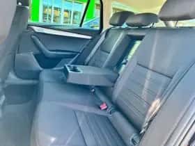 Škoda Octavia (2019) thumbnail 19