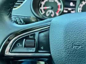 Škoda Octavia (2019) thumbnail 21
