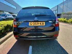 Škoda Octavia (2019) thumbnail 10
