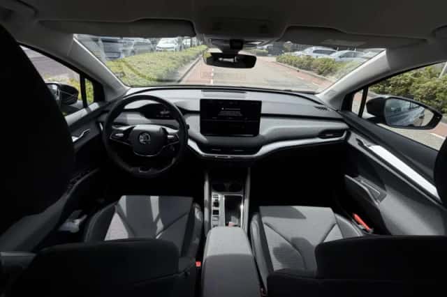 Škoda Enyaq (2021) thumbnail 3