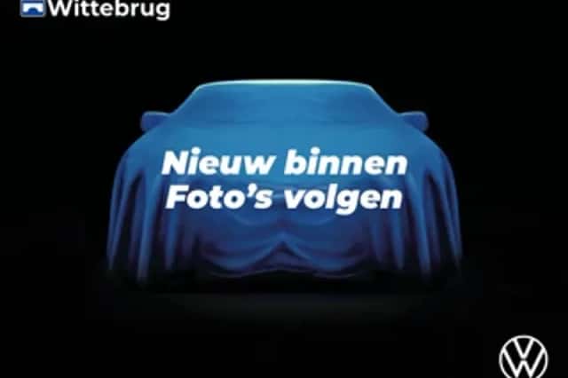 Volkswagen T-Roc (2022) thumbnail 1