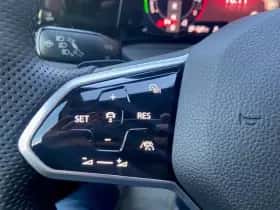Volkswagen Golf (2021) thumbnail 21