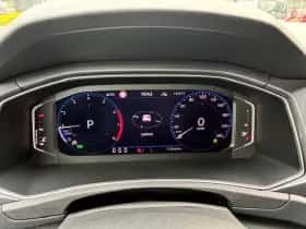 Volkswagen T-Roc (2021) thumbnail 7