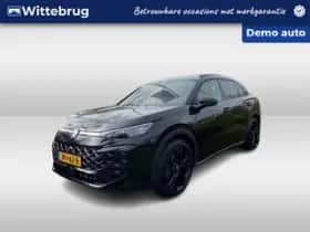 Volkswagen T-Roc (2025) thumbnail 1