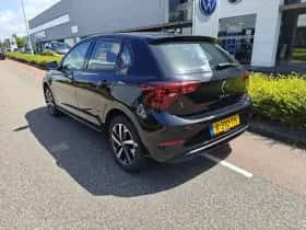 Volkswagen Polo (2022) thumbnail 3