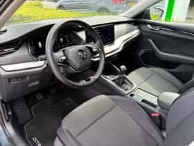 Škoda Octavia (2021) thumbnail 6