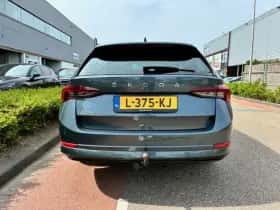 Škoda Octavia (2021) thumbnail 9