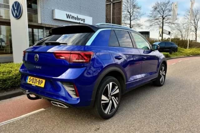Volkswagen T-Roc (2023) thumbnail 4