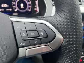 Volkswagen Passat (2022) thumbnail 22