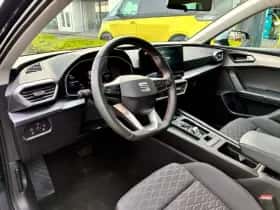 SEAT Leon (2021) thumbnail 6