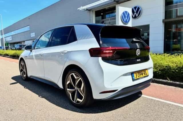 Volkswagen ID.3 (2020) thumbnail 3