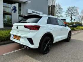 Volkswagen T-Roc (2023) thumbnail 4