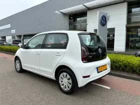 Volkswagen Up! (2019) thumbnail 3