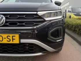 Volkswagen T-Roc (2024) thumbnail 12