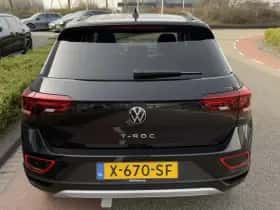 Volkswagen T-Roc (2024) thumbnail 5