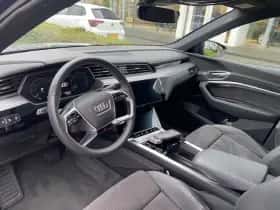 Audi e-tron (2019) thumbnail 6