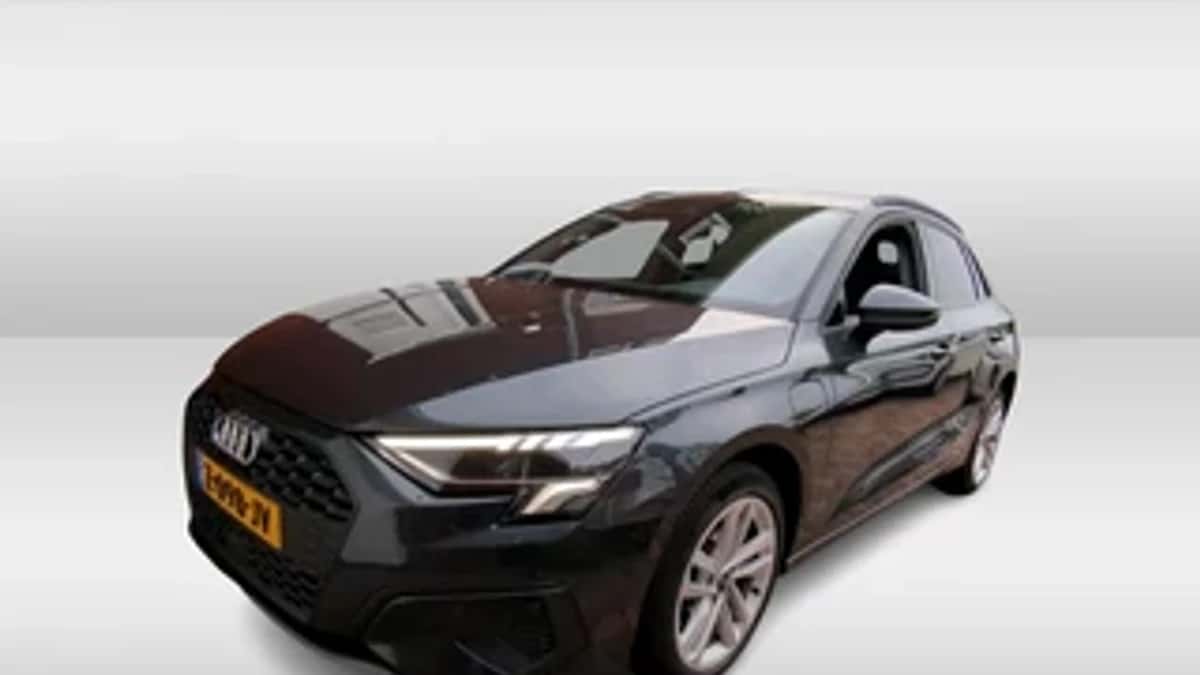 Audi A3 (2023) — foto 1