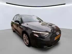 Audi A3 (2023) thumbnail 2