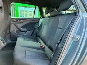 Škoda Kamiq (2023) thumbnail 15