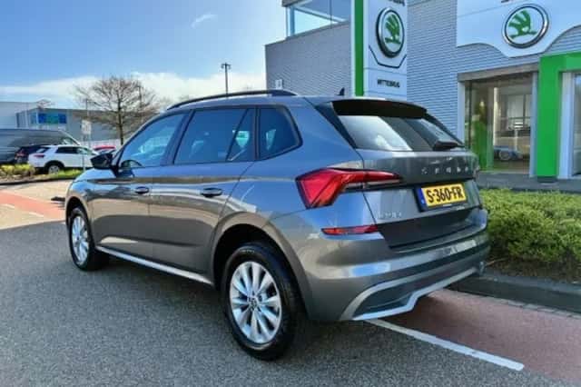 Škoda Kamiq (2023) thumbnail 3