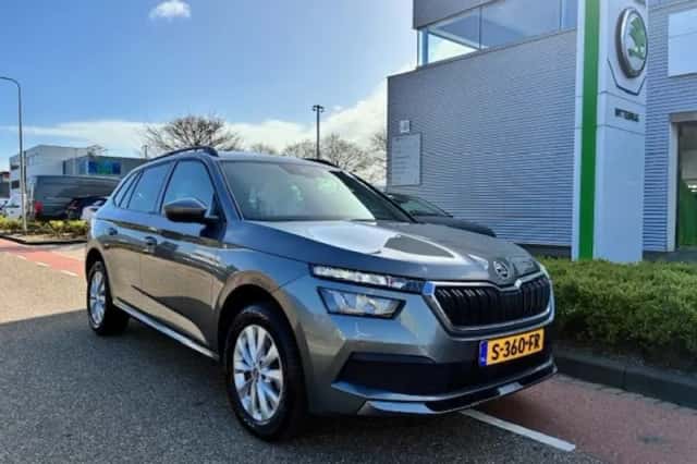 Škoda Kamiq (2023) thumbnail 4