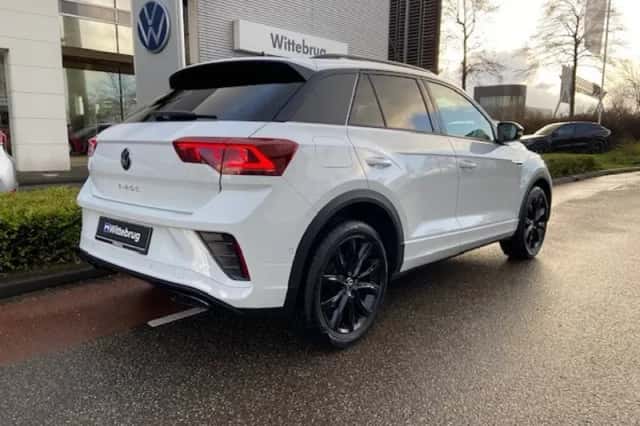 Volkswagen T-Roc (2022) thumbnail 4
