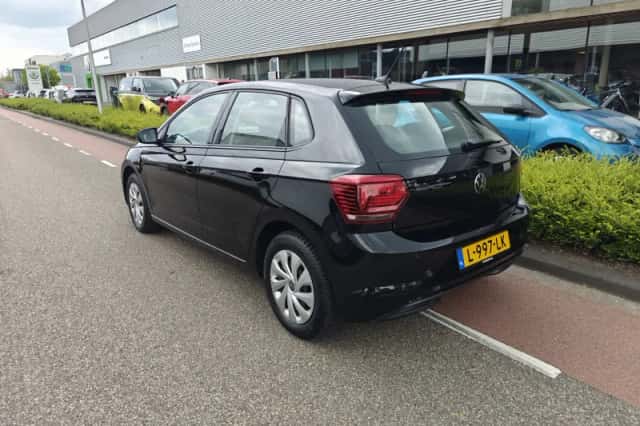Volkswagen Polo (2021) thumbnail 3