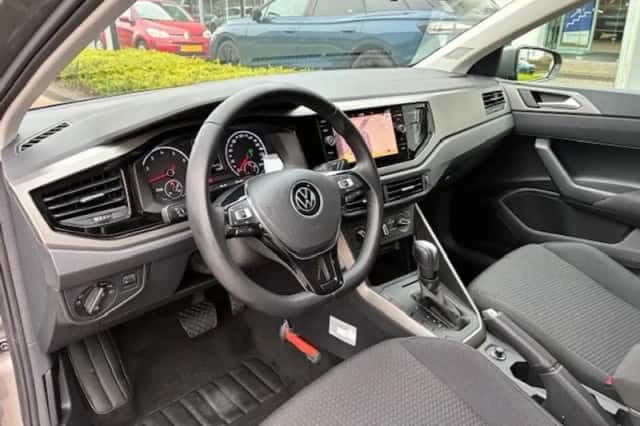 Volkswagen Polo (2021) thumbnail 6
