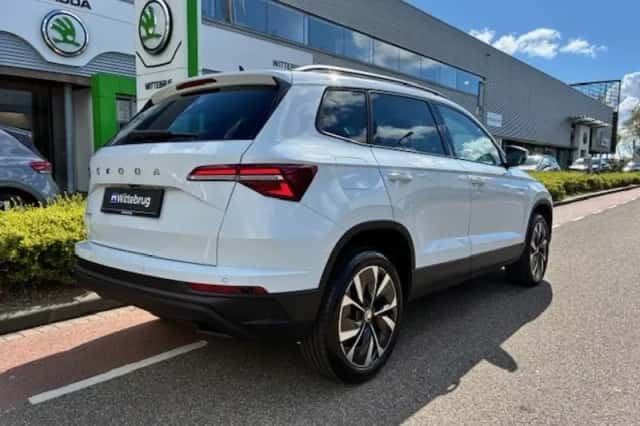 Škoda Karoq (2023) thumbnail 4