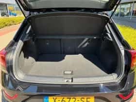Volkswagen T-Roc (2024) thumbnail 19