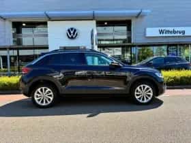 Volkswagen T-Roc (2024) thumbnail 8