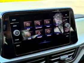 Volkswagen T-Roc (2024) thumbnail 9