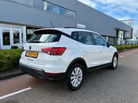 SEAT Arona (2023) thumbnail 4