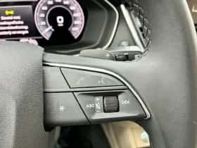 Audi Q5 (2023) thumbnail 24