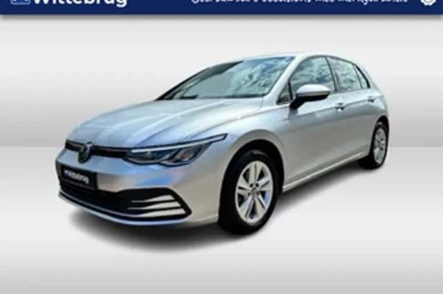 Volkswagen Golf (2022) thumbnail 1