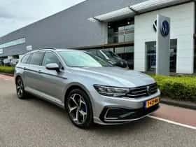 Volkswagen Passat (2021) thumbnail 15