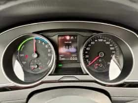 Volkswagen Passat (2021) thumbnail 7