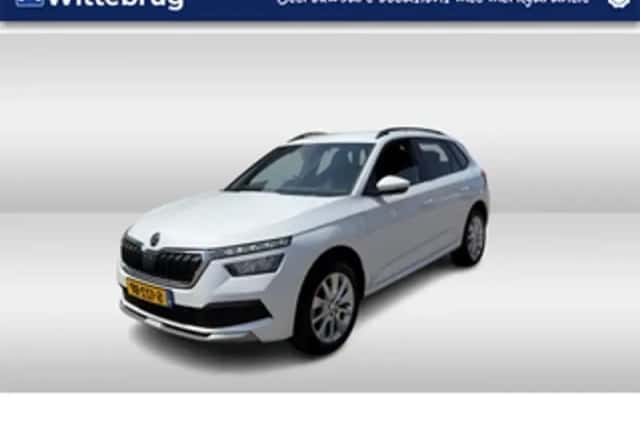 Škoda Kamiq (2023) thumbnail 1