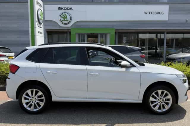 Škoda Kamiq (2023) thumbnail 6