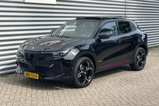 Alfa Romeo Junior (2025) thumbnail 4