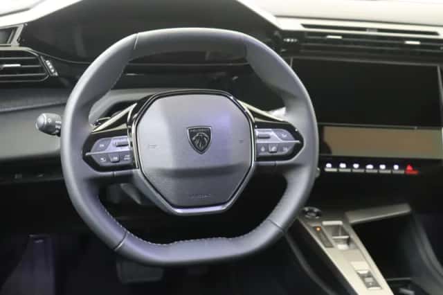 Peugeot 408 (2025) thumbnail 6