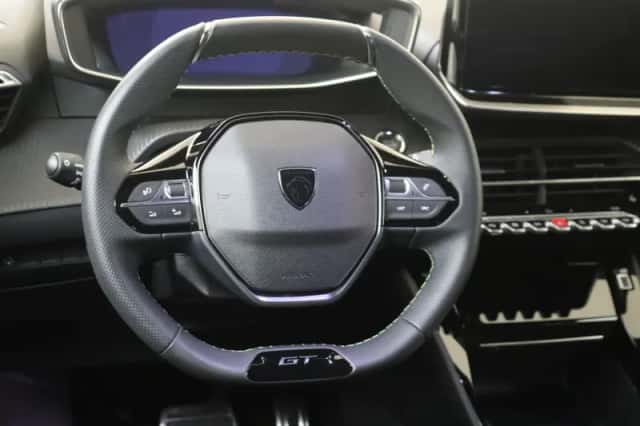 Peugeot e-2008 (2025) thumbnail 6
