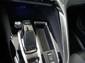 Peugeot 3008 (2021) thumbnail 20