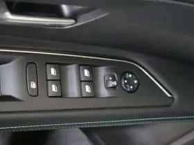 Peugeot 3008 (2021) thumbnail 31