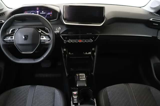 Peugeot 208 (2024) thumbnail 5
