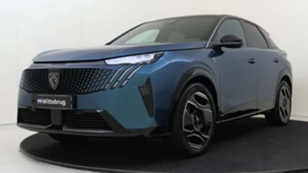 Peugeot e-3008 (2025) — foto 1